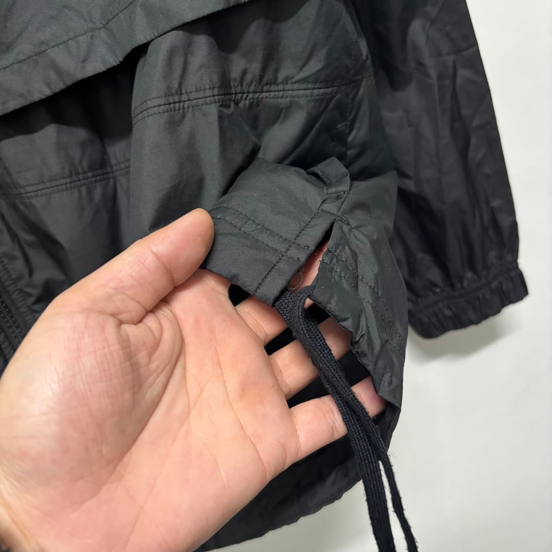 나이키 블랙 우먼스 후디 바람막이 상품이미지4