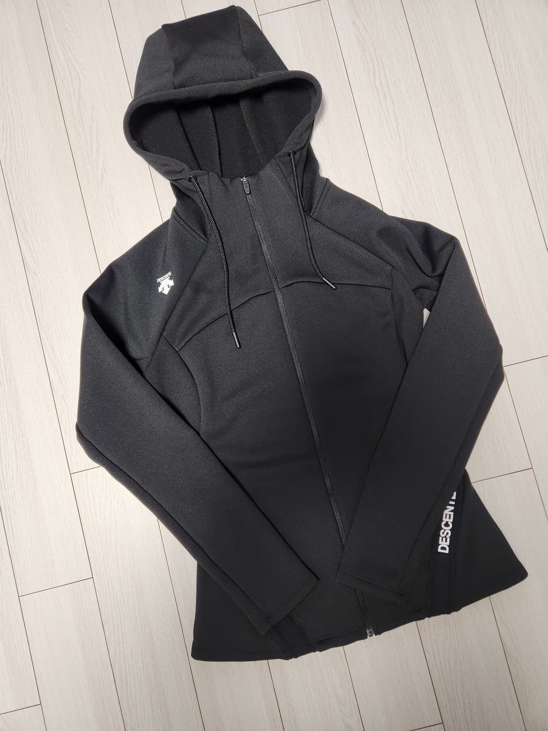 새상품급)데상트 기모 플리스 후드 집업 S9322YFT91
사이즈80 상품이미지3