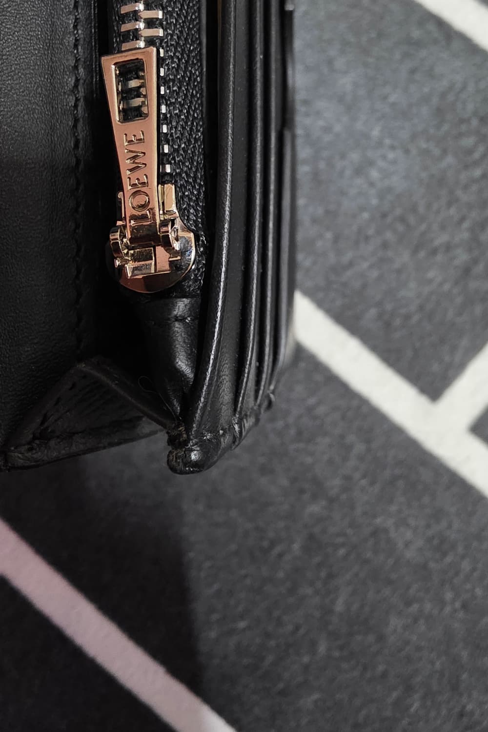 로에베 호라이즌 퍼즐 장지갑 상품이미지5