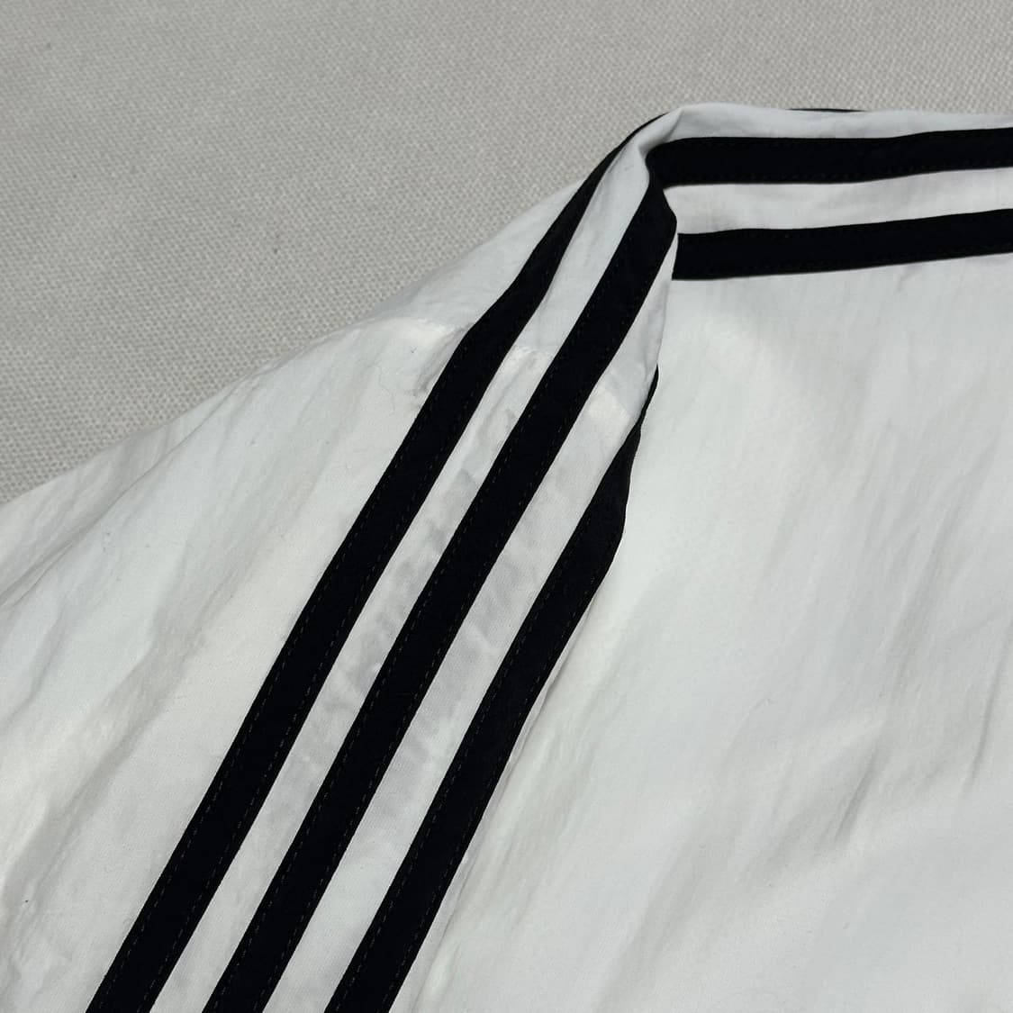 XS 아디다스 첼시 화이트 크롭 후드 바람막이  상품이미지6