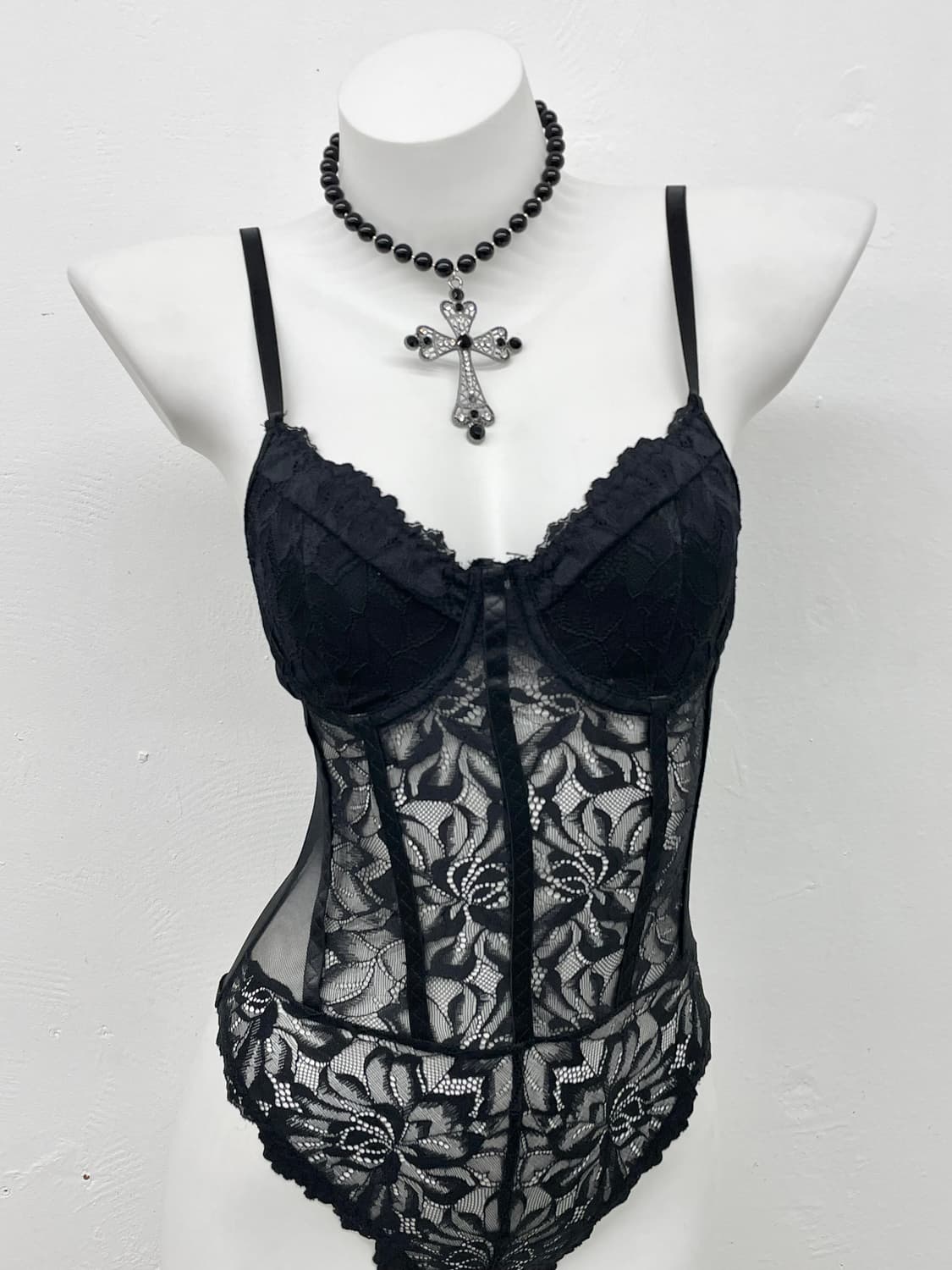 블랙 고딕 레이스 바디수트 상품이미지2