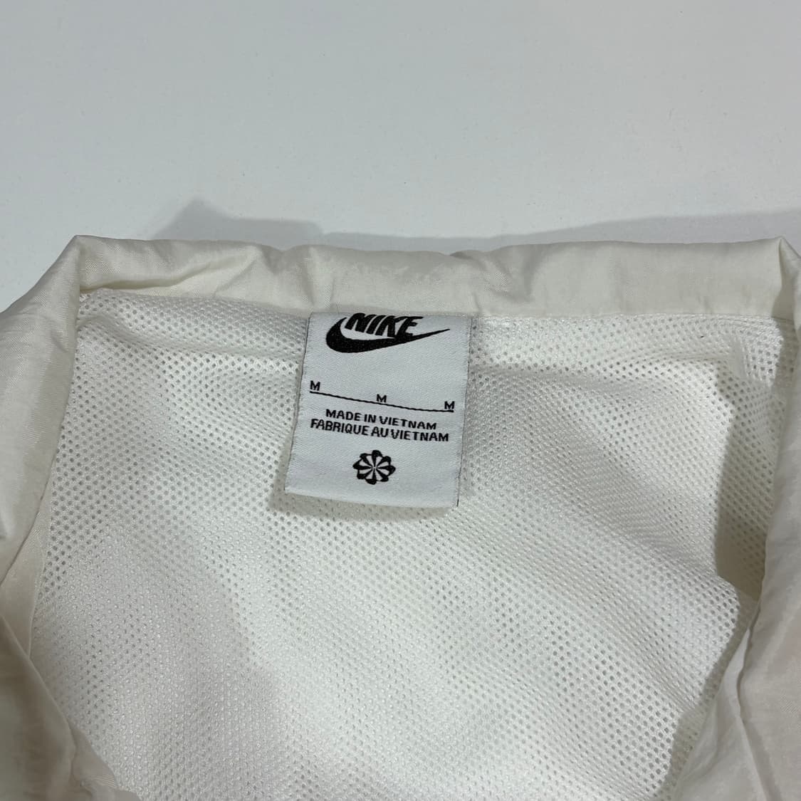 나이키 화이트 윈드브레이커 상품이미지3