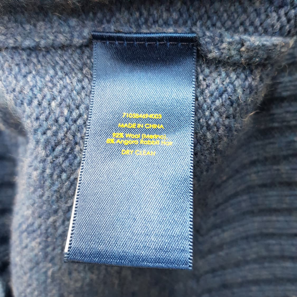 폴로 랄프로렌 라운드넥 울앙고라 니트 S사이즈  상품이미지4