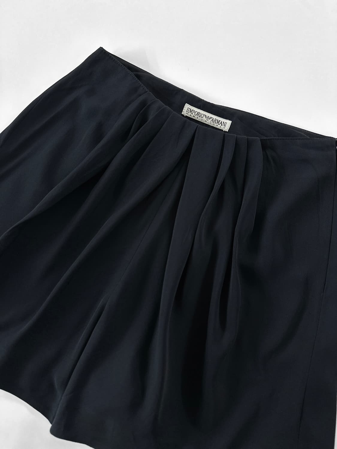 90~00s 엠포리오 아르마니 블랙 플리츠 쇼츠 상품이미지7