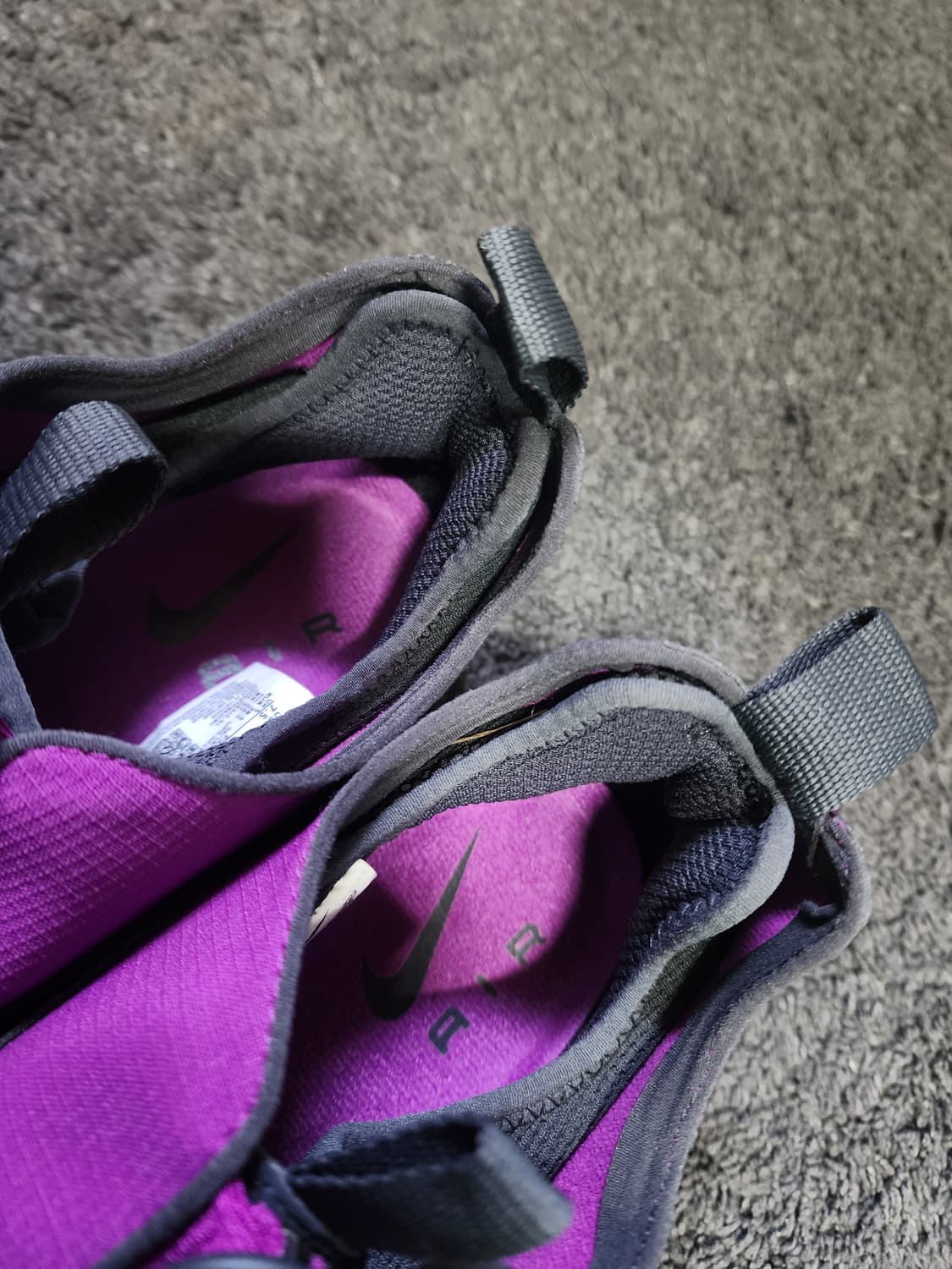 나이키 에어맥스 SNDR 고어텍스 볼드 베리 상품이미지3