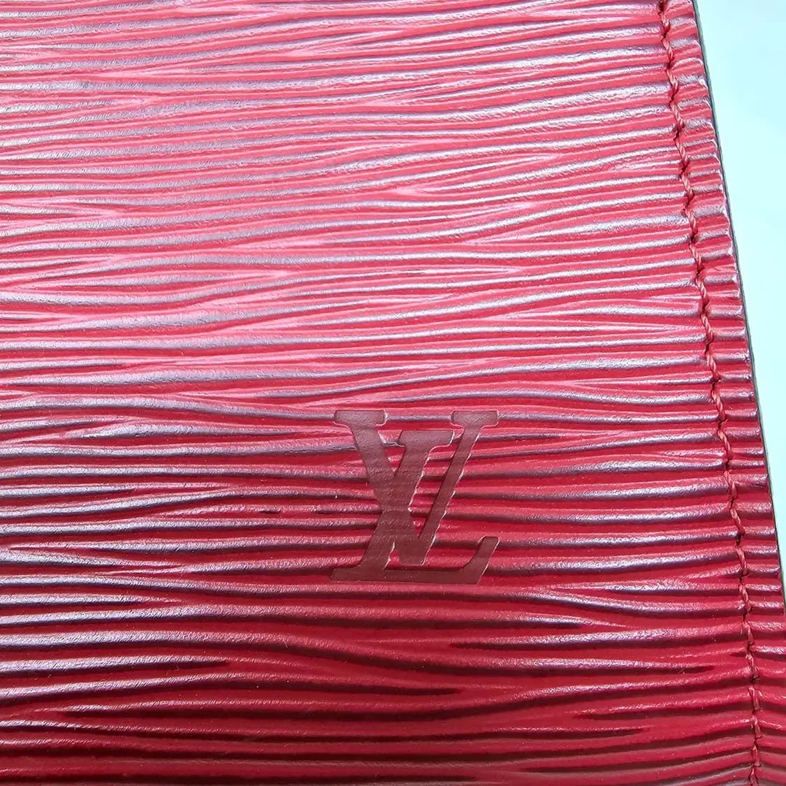 루이비통 에삐 포쉐트 악세수아 파우치 레드 상품이미지4