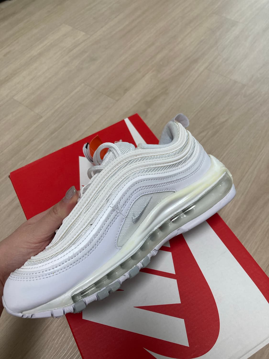 새상품 나이키 에어맥스 97 퓨어플레티넘 230 상품이미지3