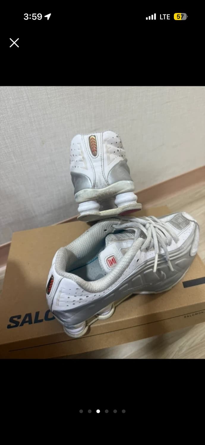 나이키 샥스 R4 화이트 메탈릭 실버 상품이미지3