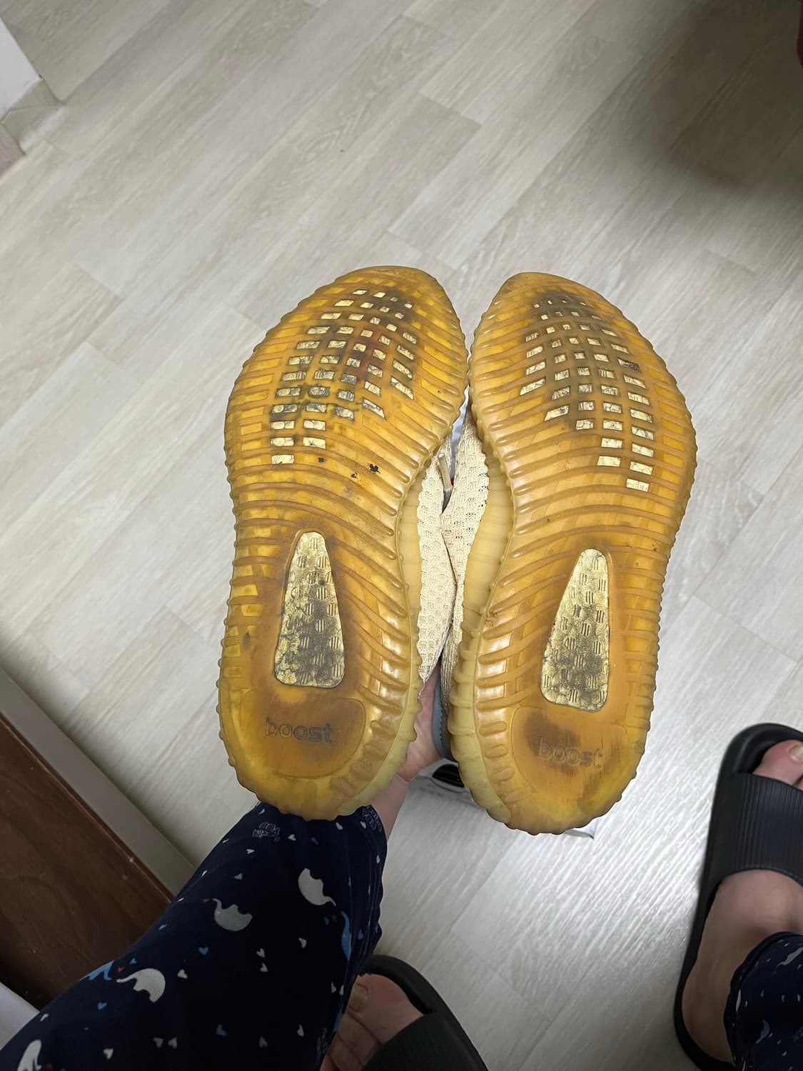 [275] 아디다스 이지 부스트 350 V2 상품이미지8