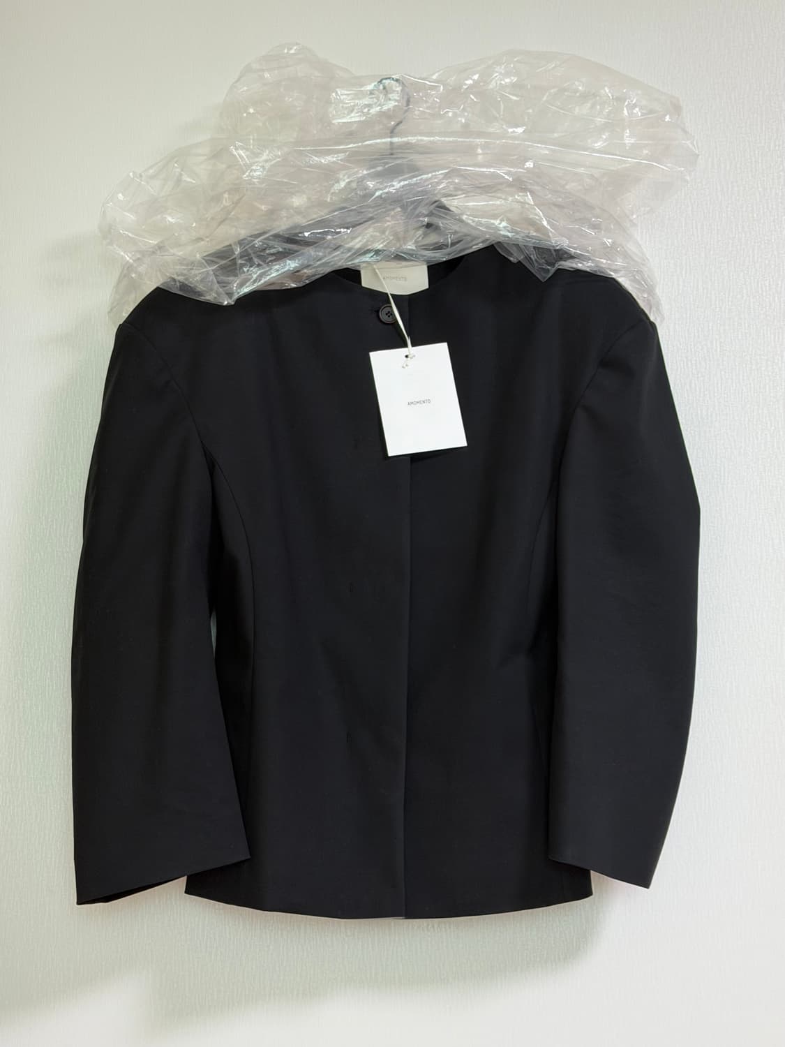 (택O) 아모멘토 26ss Curved Silhouette Jacket 상품이미지4