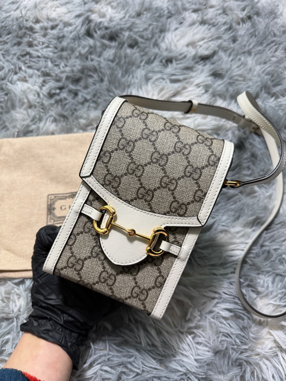 구찌 홀스빗 1955 폰홀더백 상품이미지3