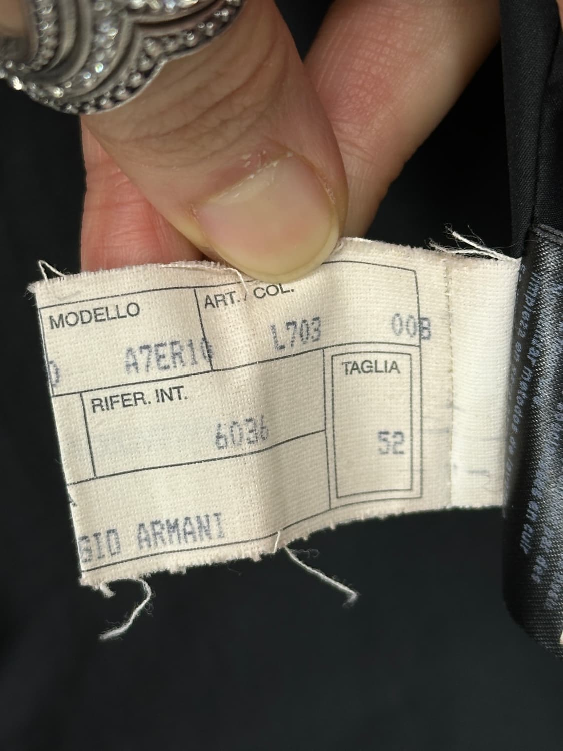 Giorgio Armani Grid-Embossed Lambskin Le 상품이미지8