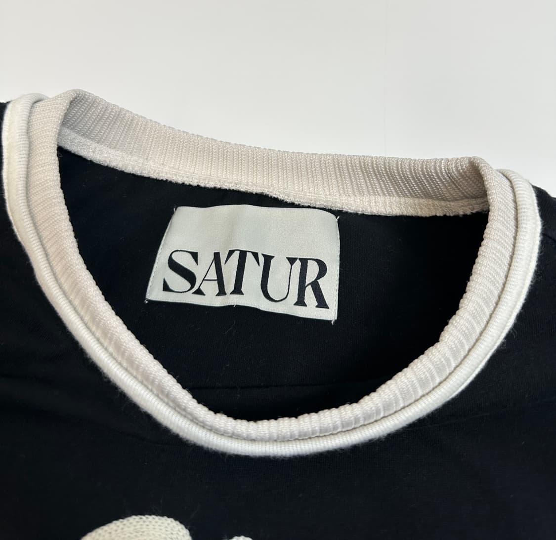 세터 스펠로고 자수 반팔 상품이미지3