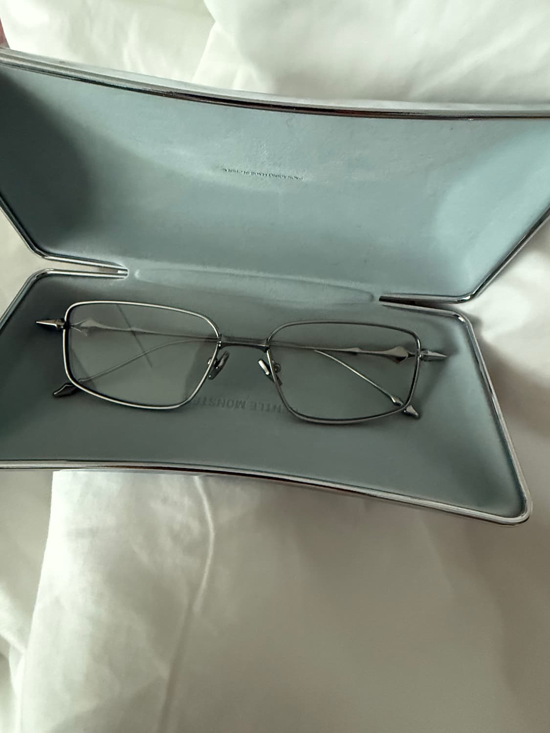 젠틀몬스터 아토믹 02 실버/클리어 상품이미지2