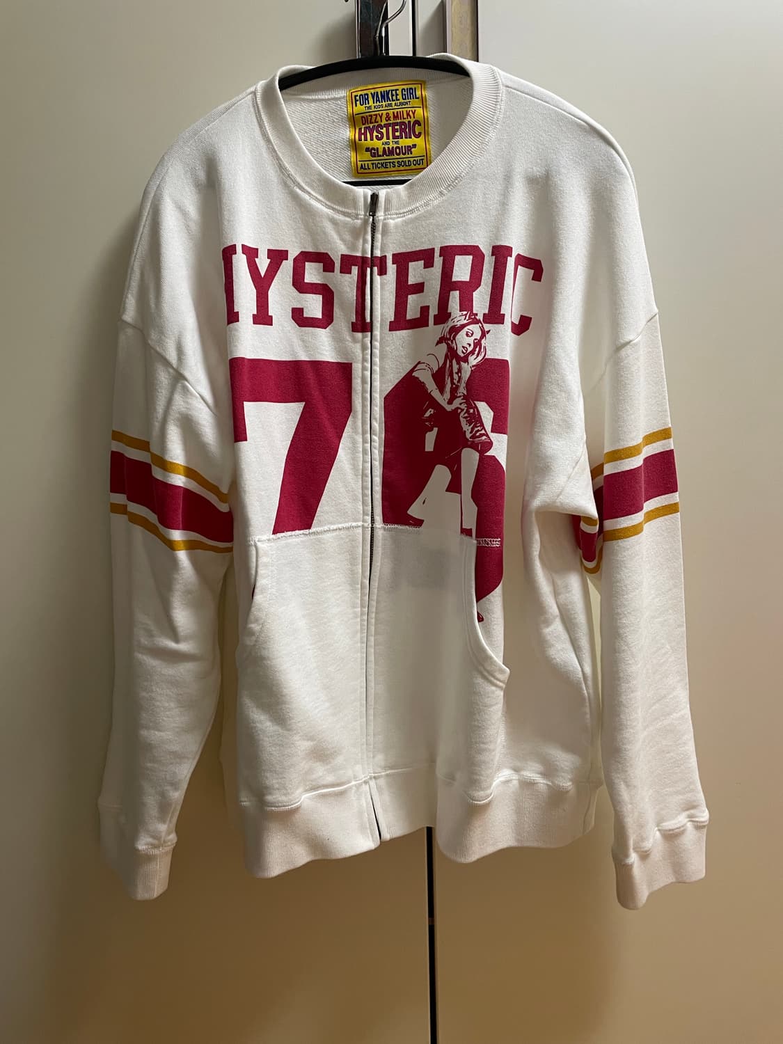 히스테릭글래머 제니착용제품 상품이미지1