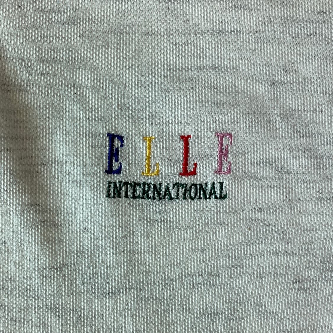 엘르 인터내셔널 멀티 컬러 자수 오트밀 피케 셔츠 상품이미지2