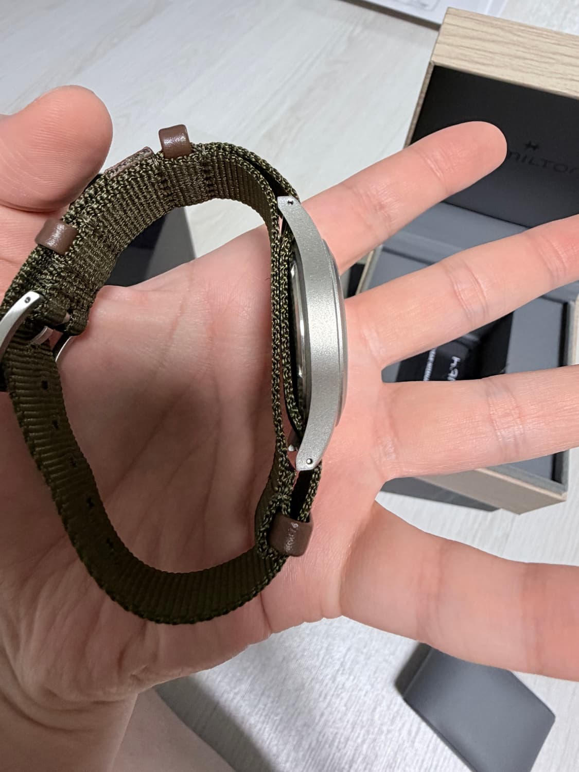해밀턴 카키필드 38mm 메카니컬 나토스트랩 상품이미지3