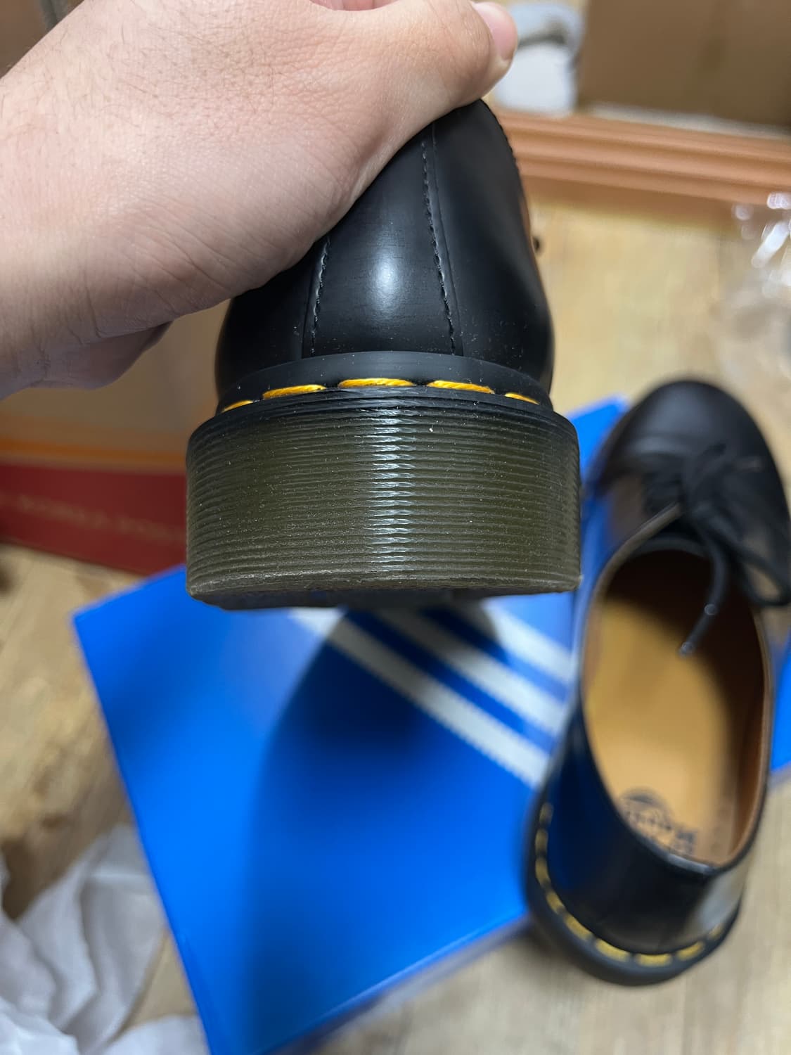 택포16) 닥터마틴 1461 스무스 블랙 3홀 UK10 상품이미지2