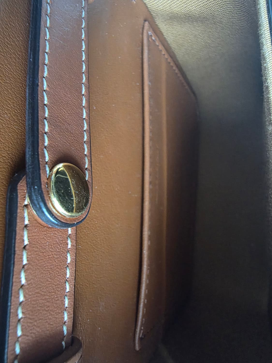 셀린느 트리옹프 미니 탄 크로스백 상품이미지10