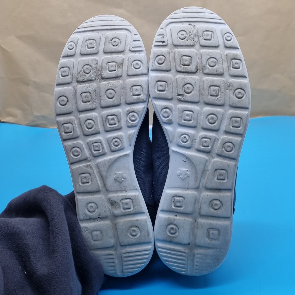 데상트 크론템포 여성슬립온235  상품이미지3