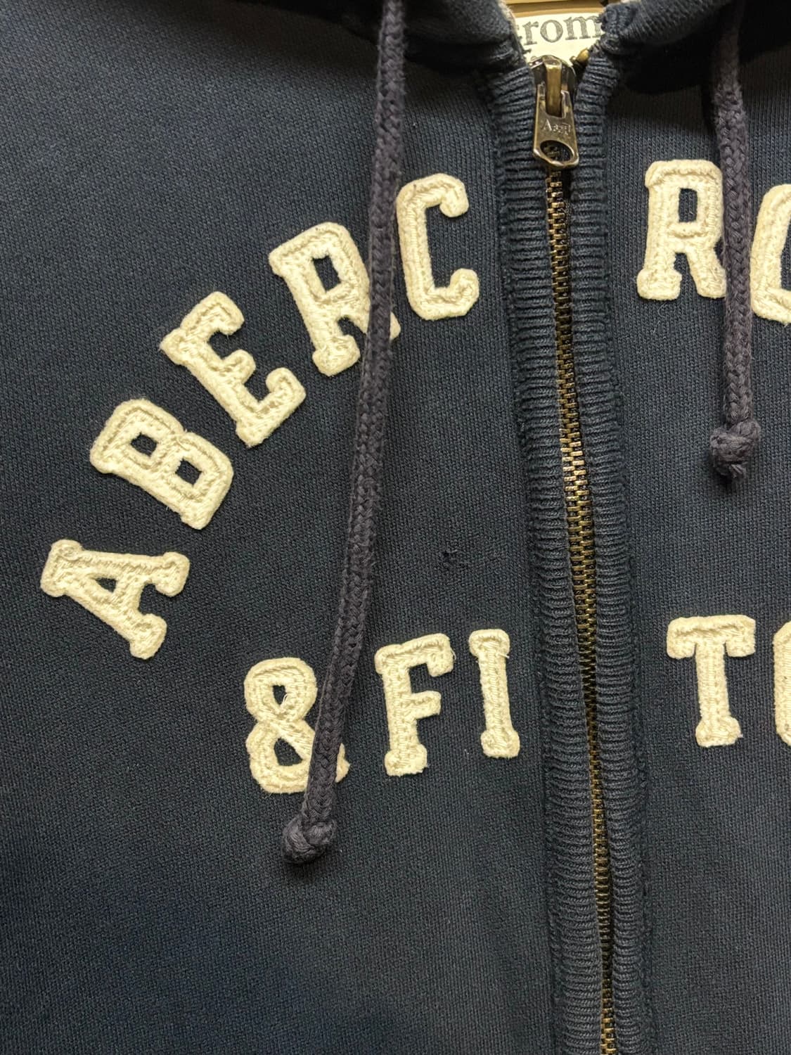 아베크롬비 머슬핏 네이비 후드 집업 상품이미지3