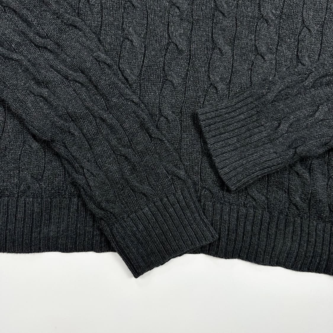 폴로 랄프로렌 포니 차콜 케이블 니트 (M) 상품이미지4