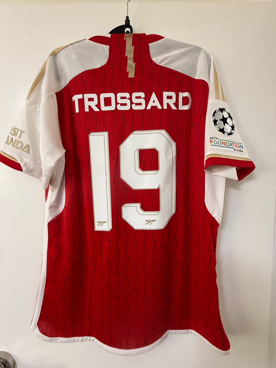 아디다스 아스날 23-24 홈 트로사르 상품이미지1