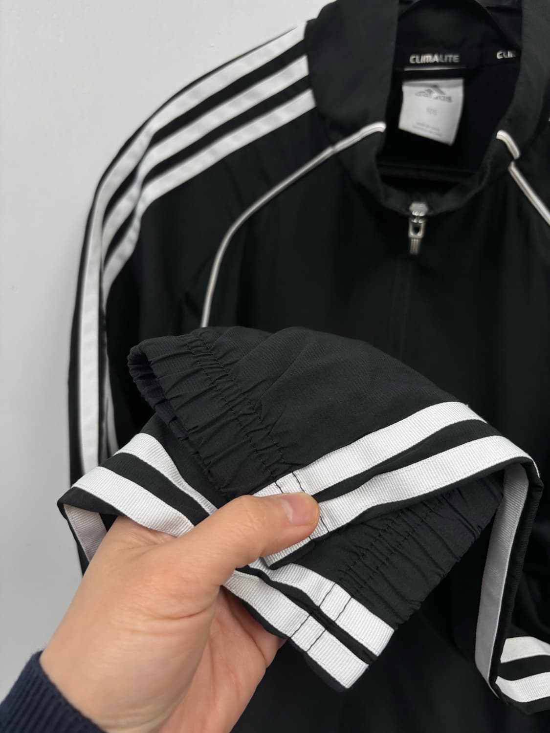 아디다스  바람막이  상품이미지3