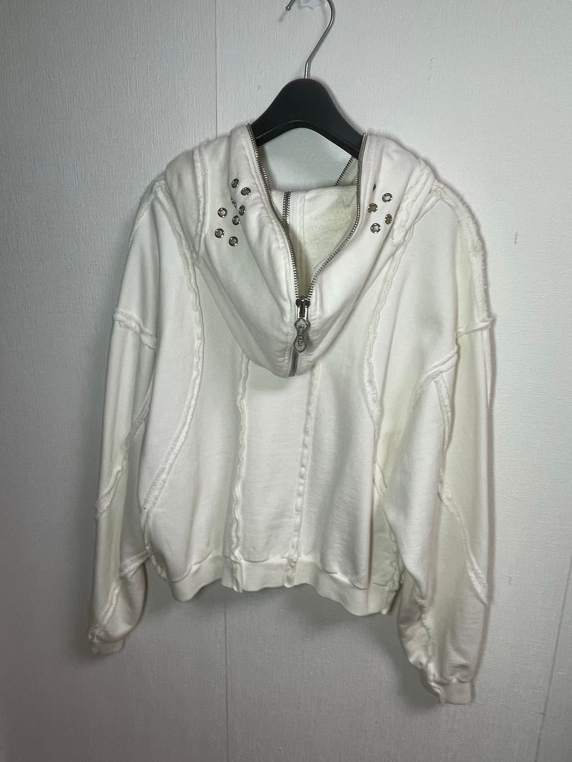 떠그클럽 글라디에이터 후드집업 화이트 사이즈 교환or판매 상품이미지4