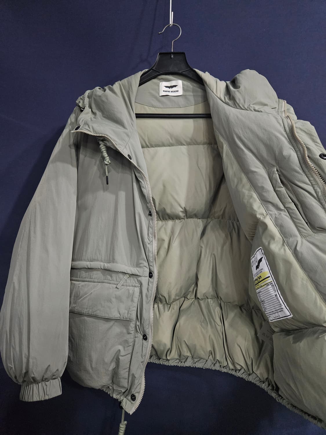 뱀파이어 위켄드 라이트카키 남성 오버핏 105~110 덕다운 숏패딩  상품이미지8