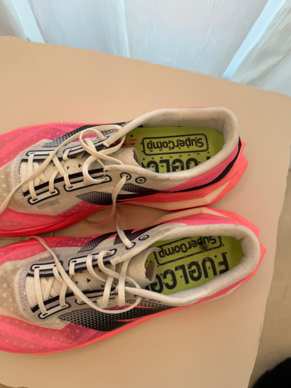 뉴발란스런닝화 엘리트카본화 260 상품이미지3