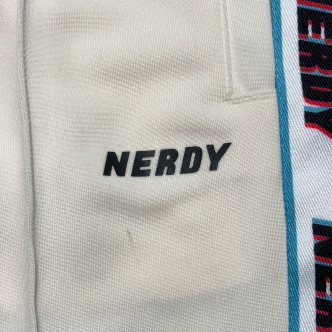 [새상품] NERDY 트랙 트레이닝 팬츠 크림 M 상품이미지2