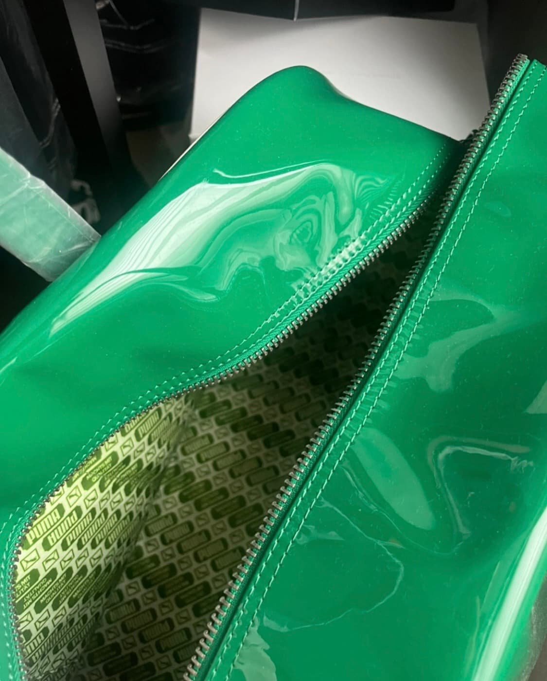 Puma 푸마 그린에나멜 보스턴백 새상품 상품이미지4