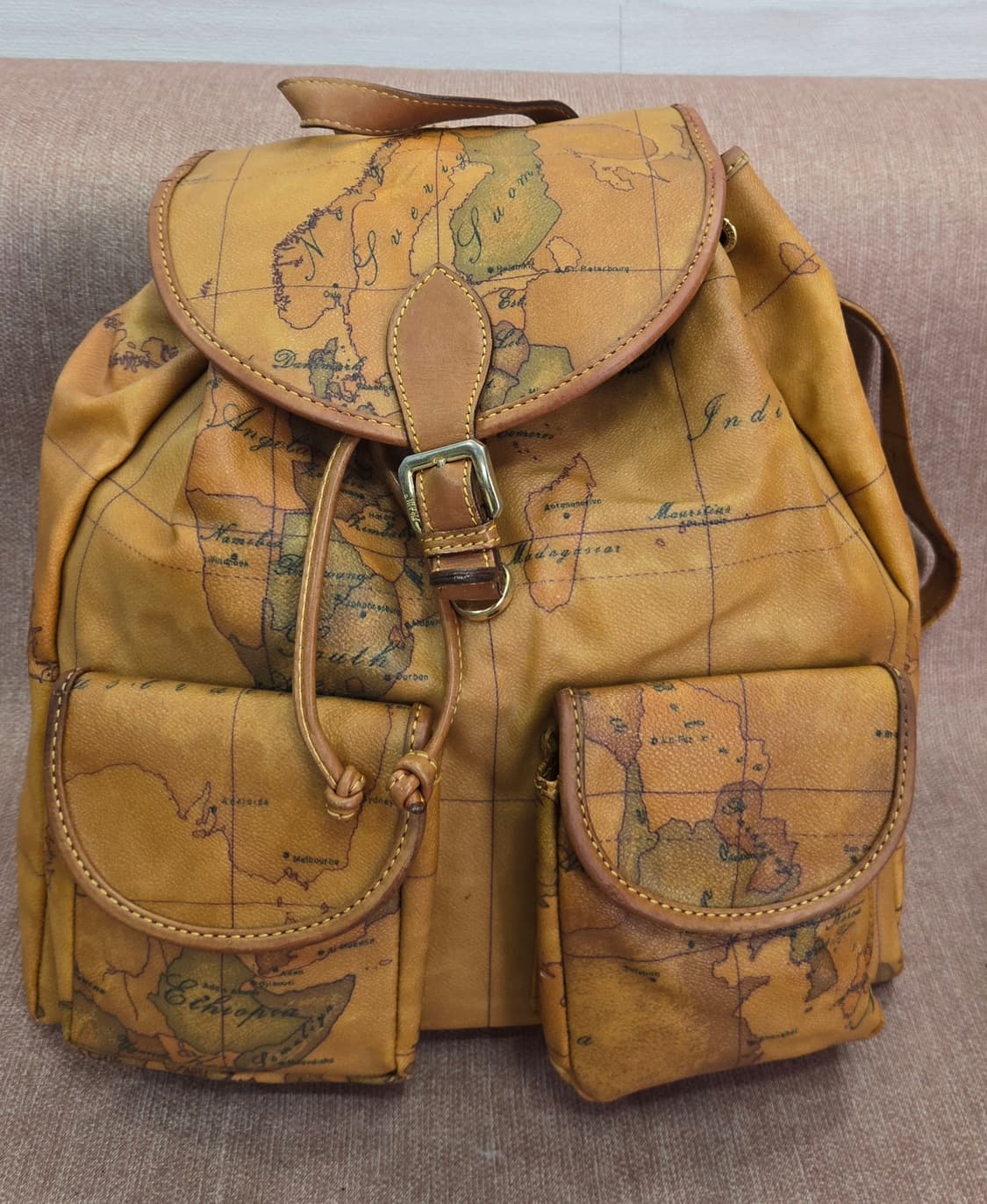 정품] 프리마클라쎄 알비에로 마르티니 세계지도 빈티지 백팩 상품이미지1
