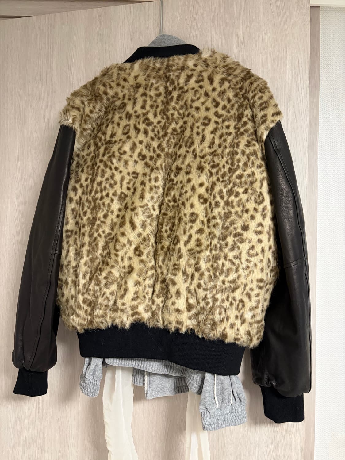 Standalone 레오파드퍼자켓 상품이미지3
