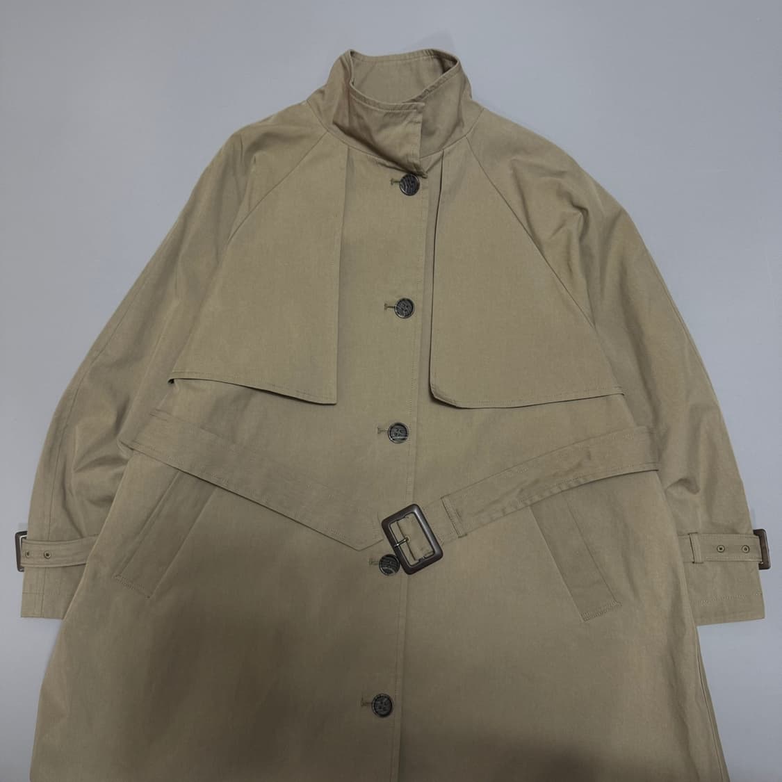 빔즈(BEAMS HEART) 베이지 코튼 나일론 벨티드 루즈 트렌치 코트 상품이미지7