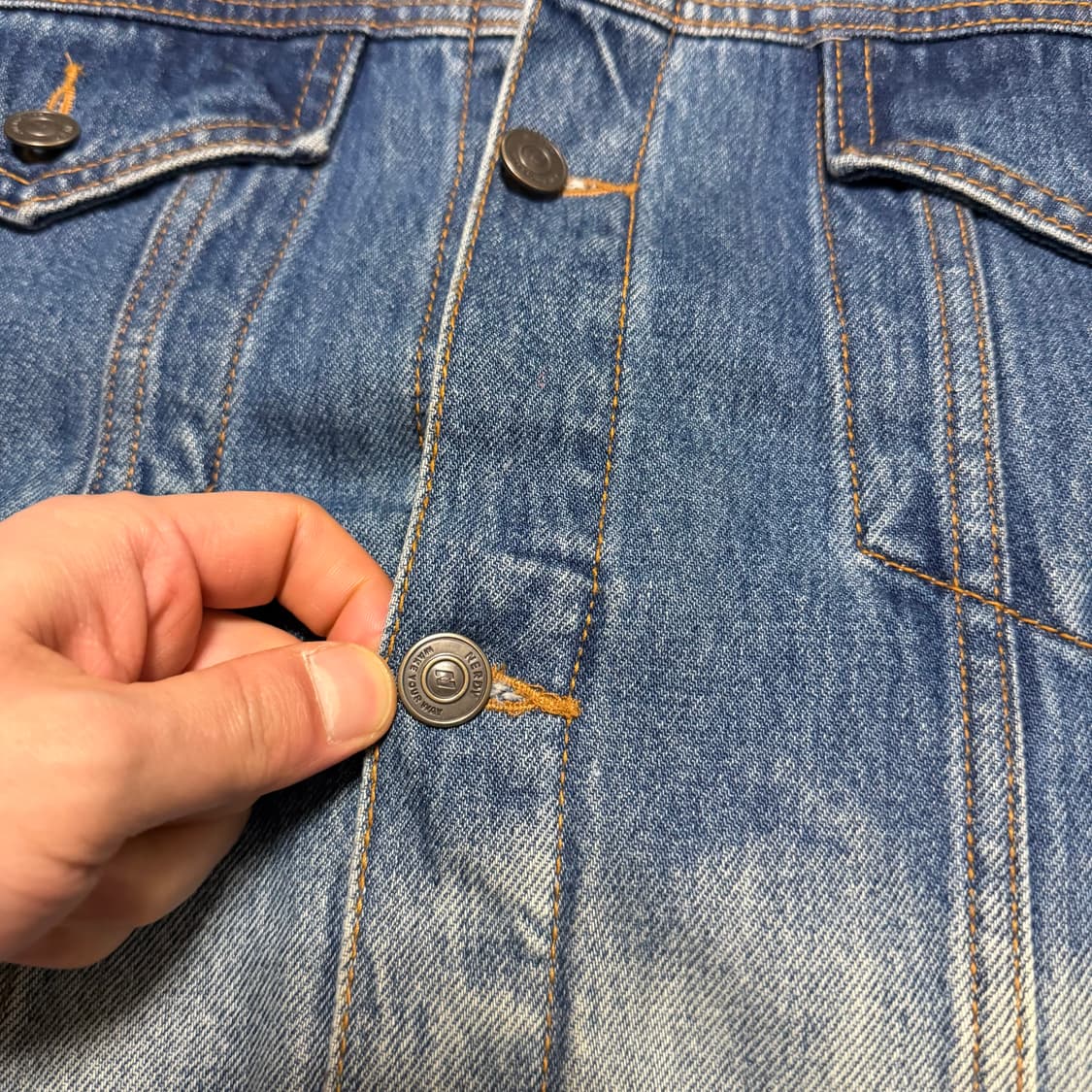 널디 NERDY 워싱 데님 트러커 자켓 상품이미지2