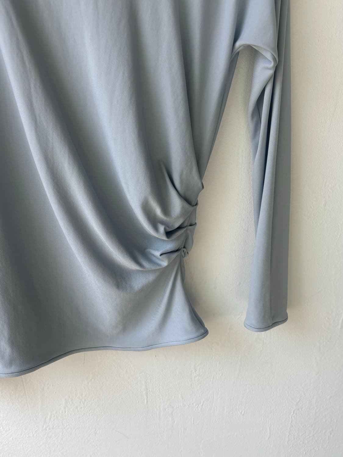 엠포리오 아르마니 셔링 슬리브  상품이미지5