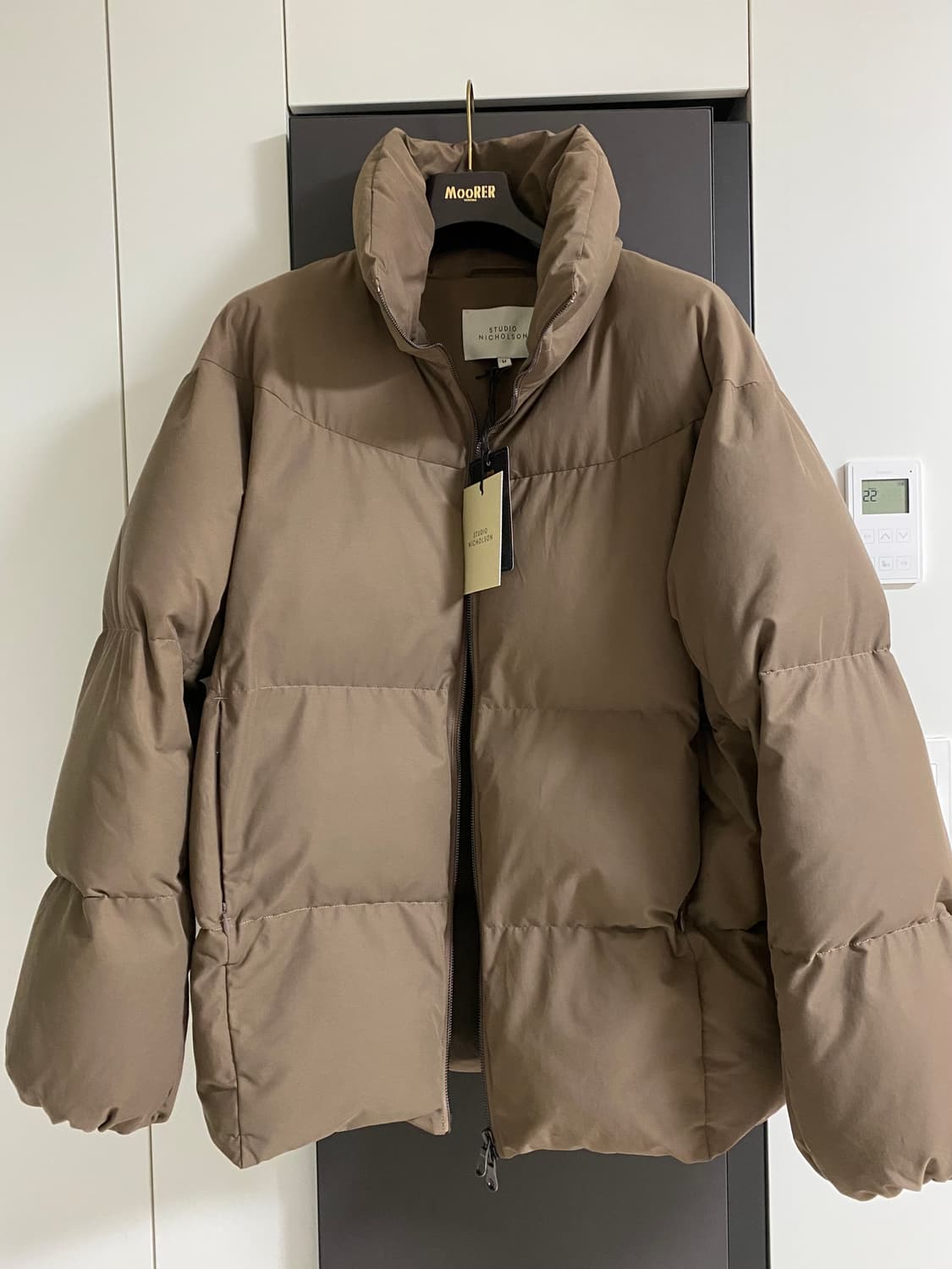 스튜디오 니콜슨 패딩 M사이즈 새상품 상품이미지1