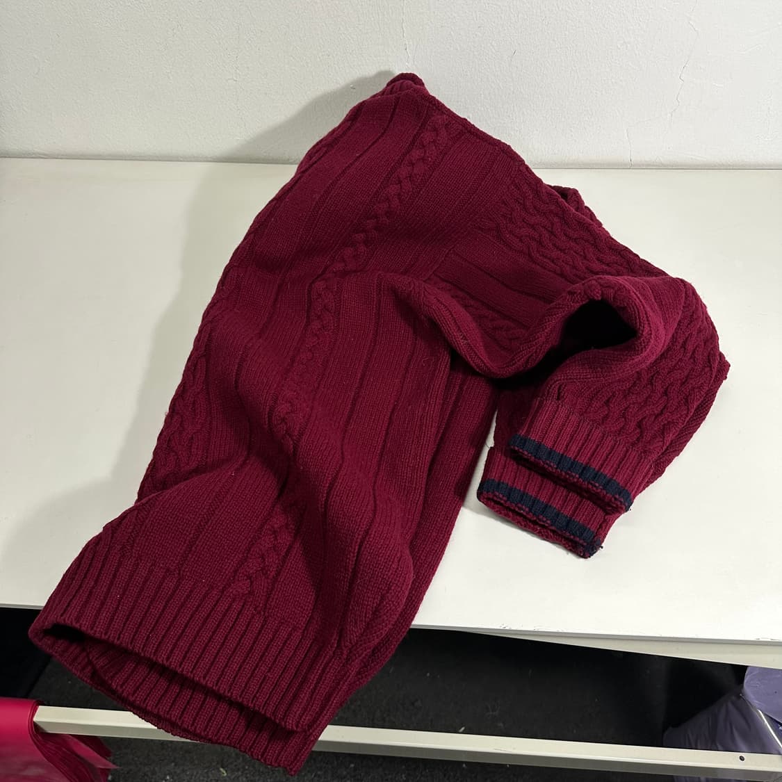 105 빈폴 버건디 숄카라 꽈배기니트 상품이미지5