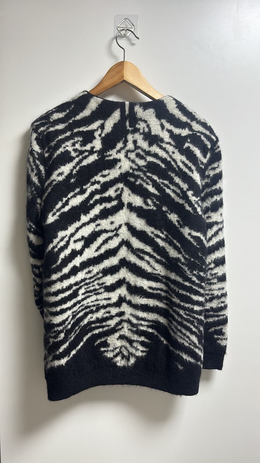 (급처) 생로랑 14fw 에디슬리먼 지브라 모헤어 가디건 xs사이즈 상품이미지2