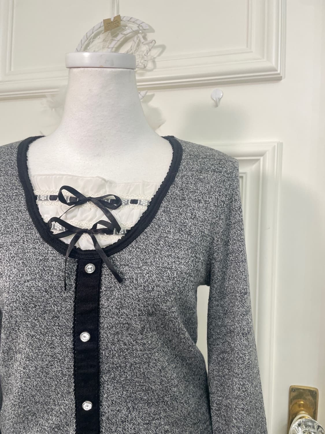 charcoal bow point cubic button knit top 상품이미지7