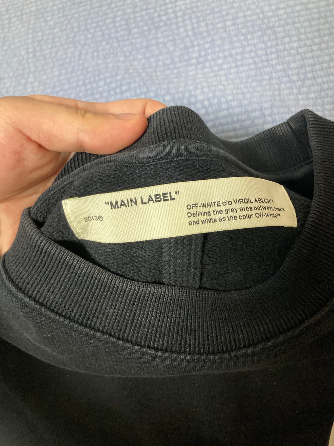 오프화이트 테이프 애로우 맨투맨 상품이미지3