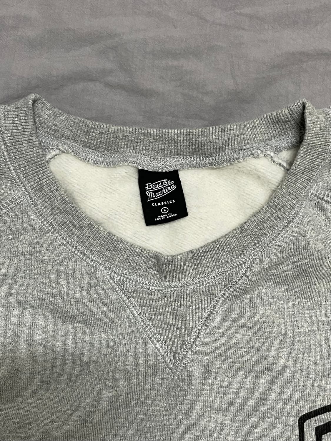 데우스 엑스 마키나 서울 어드레스 맨투맨 상품이미지4