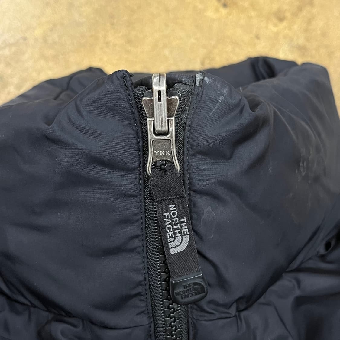 [정품/M] 노스페이스 블랙 패딩 조끼 b18 상품이미지8