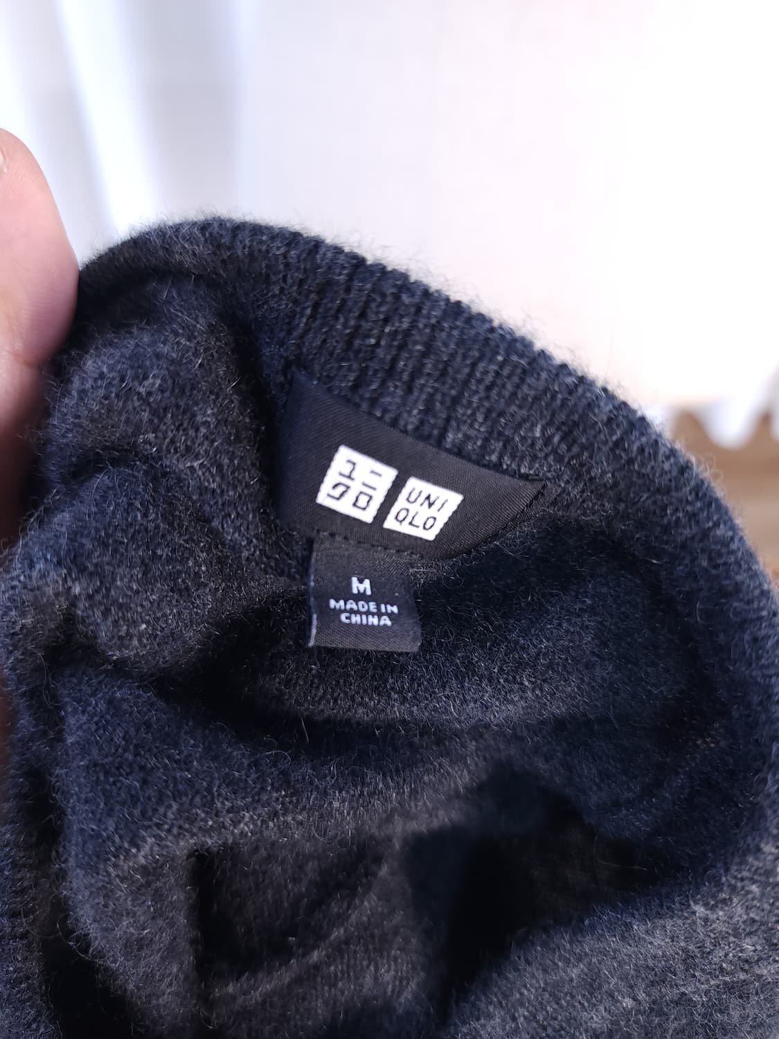 캐시미어100% 브이넥니트 상품이미지4