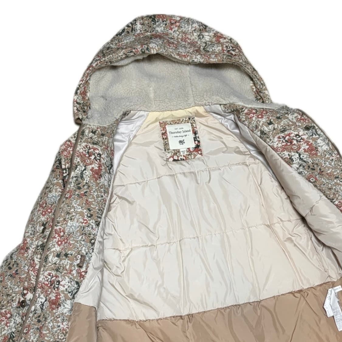 Thursday Island flower pattern outer  상품이미지2