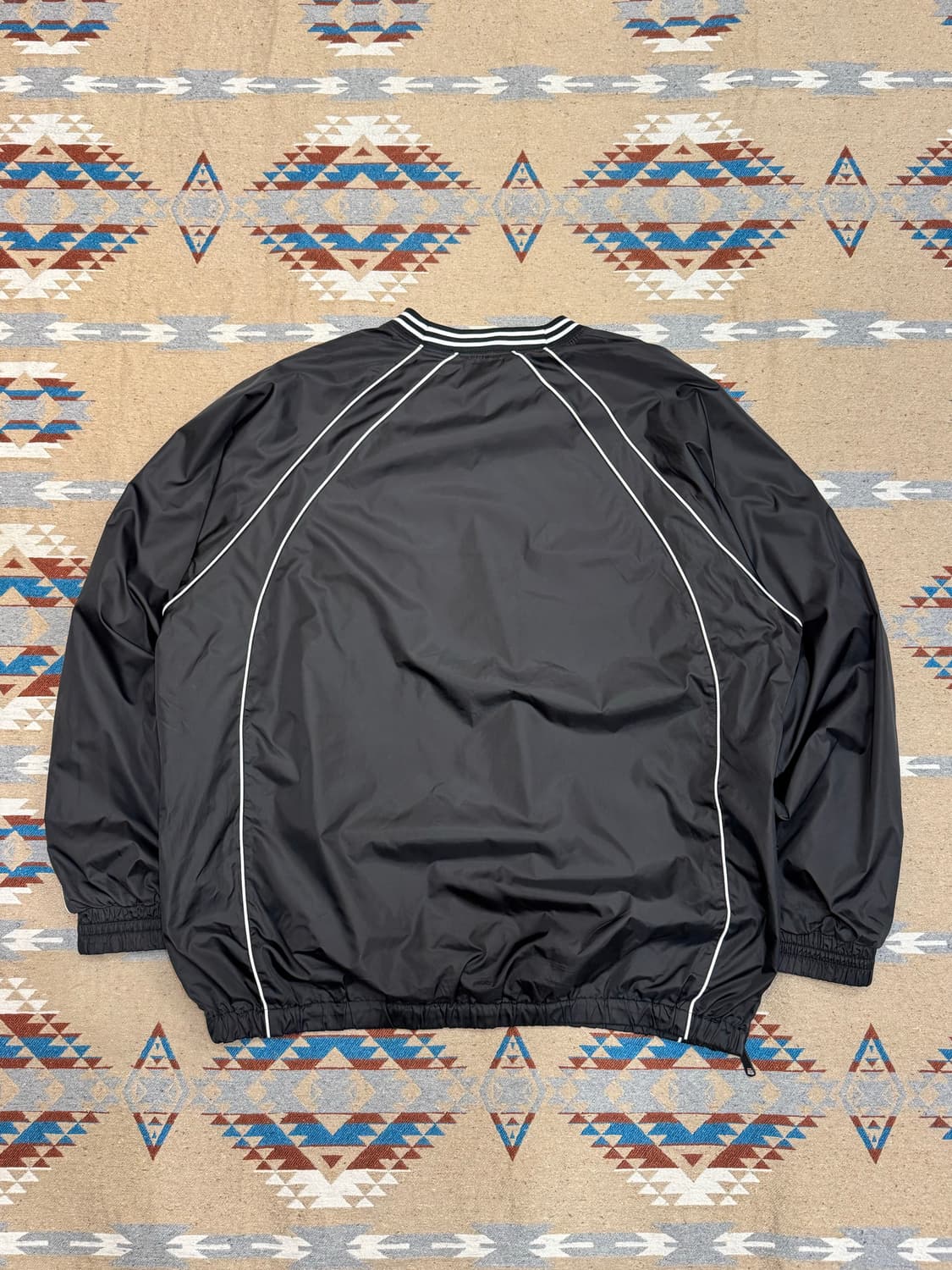 [L] 슈프림 파이핑 웜업 풀오버 블랙 상품이미지5