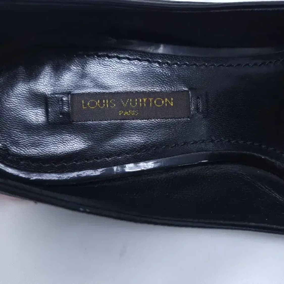 루이비통 애뮬릿 로퍼 스니커즈 37 상품이미지6