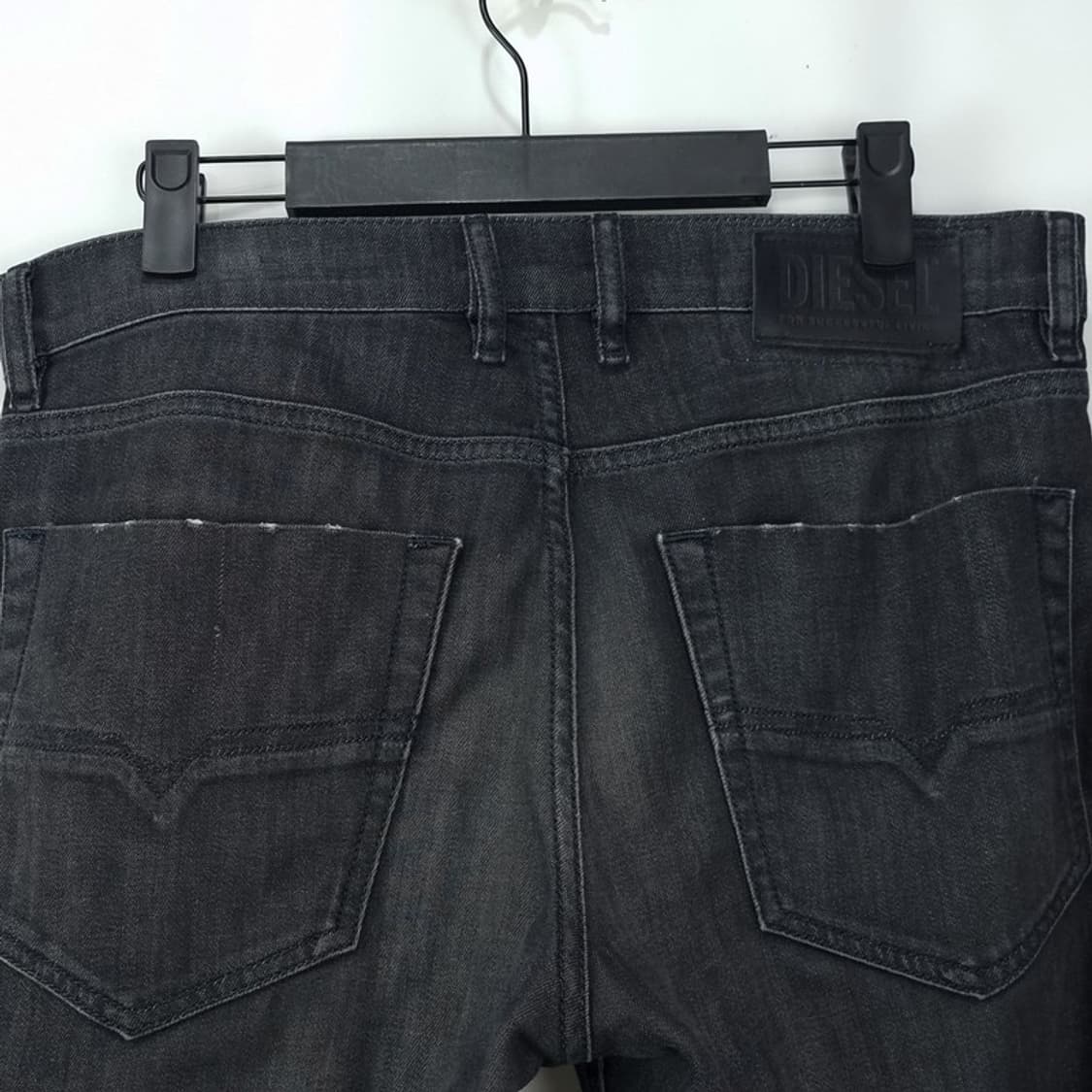 [DIESEL] 디젤 슬림핏 흑청 데님 팬츠 청바지 P01140 상품이미지9